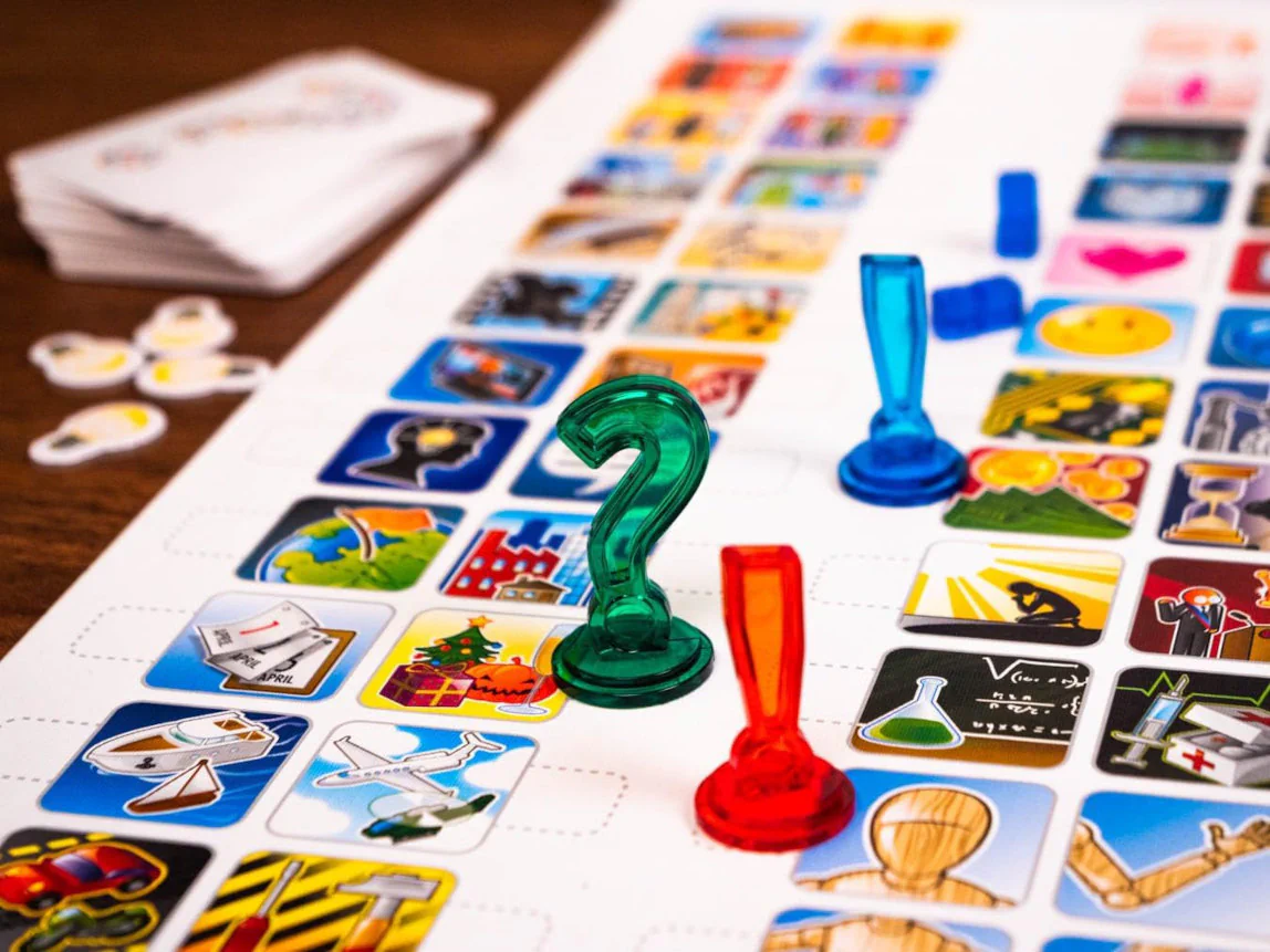 Set: Concept - Juego Familiar | TOP TOYS