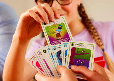 Jugando: Zombie Kittens - Juego de Cartas | TOP TOYS